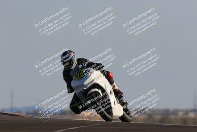 media/Dec-04-2022-CVMA (Sun) [[e38ca9e4fc]]/Race 12 500 Supersport-350 Supersport/